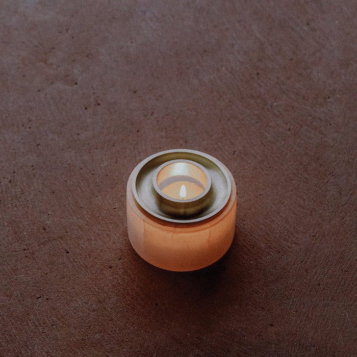 The Asteroid Oil Burner with Lavender essential oil & Australian beeswax  candle by Addition Studio アストロイド オイルバーナーセット